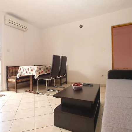 Appartement Mirko 647 Pula