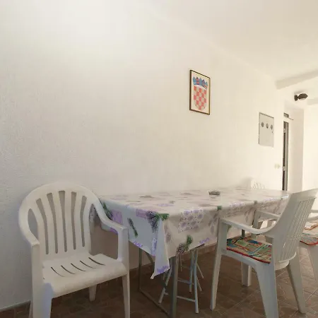 Mirko 647 Appartement Pula