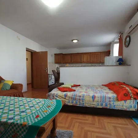 Mirko 647 Appartement *
