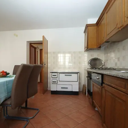 Mirko 647 Appartement Pula